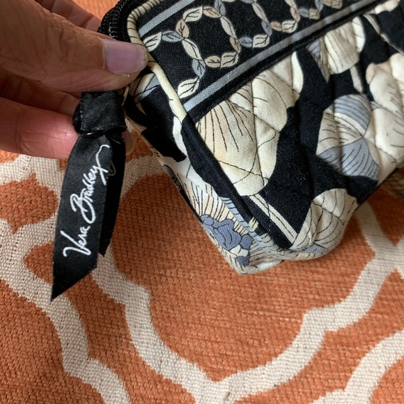 Vera Bradley black gray cream floral wristlet - Picture 3 of 9